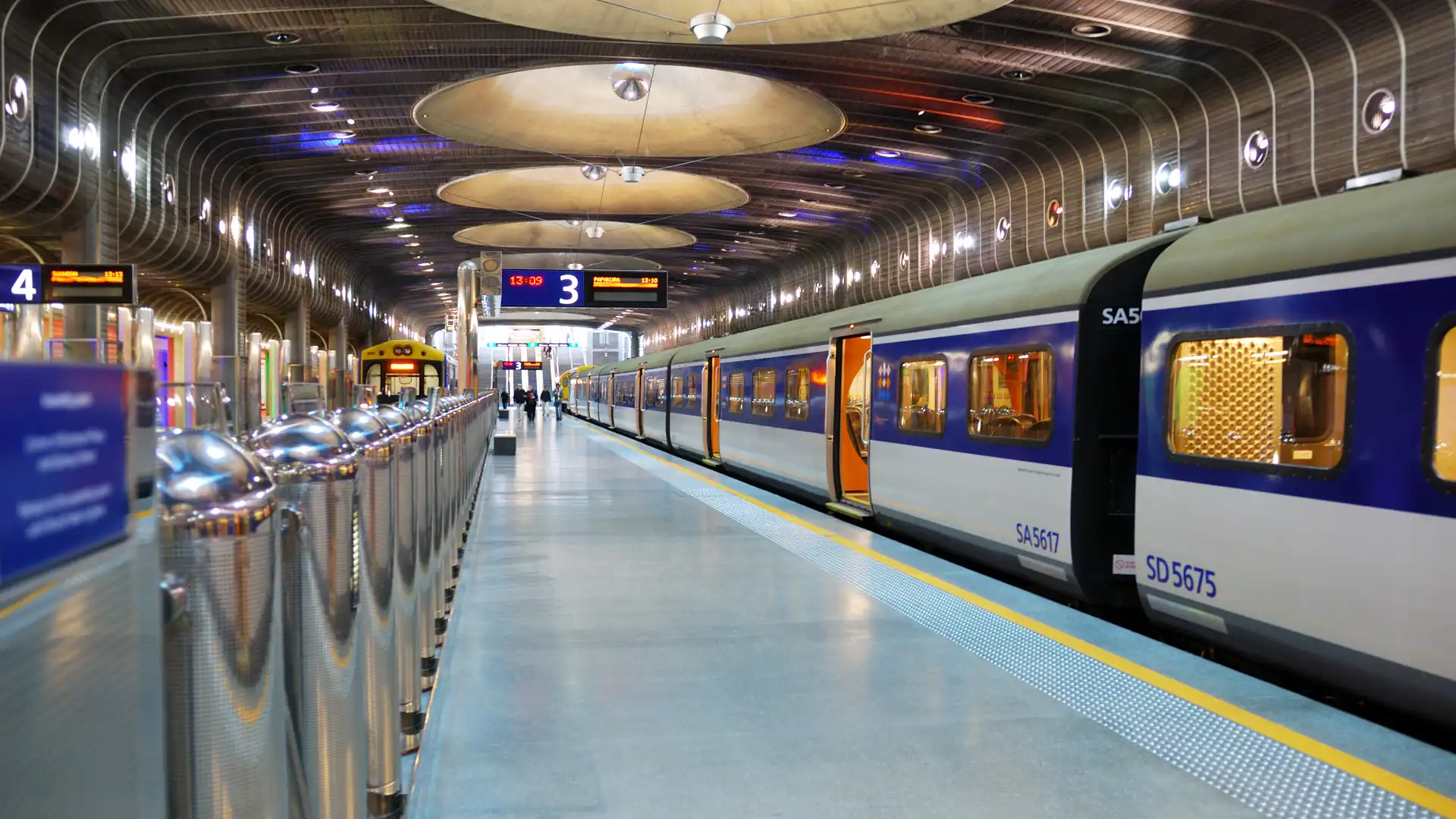 Public vs private transportation – Auckland city bus station